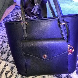 Black Michael Kors Medium Purse